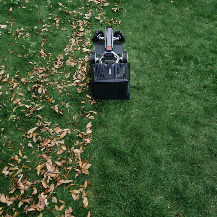 EcoFlow BLADE Robotic Lawn Mower - Image 3
