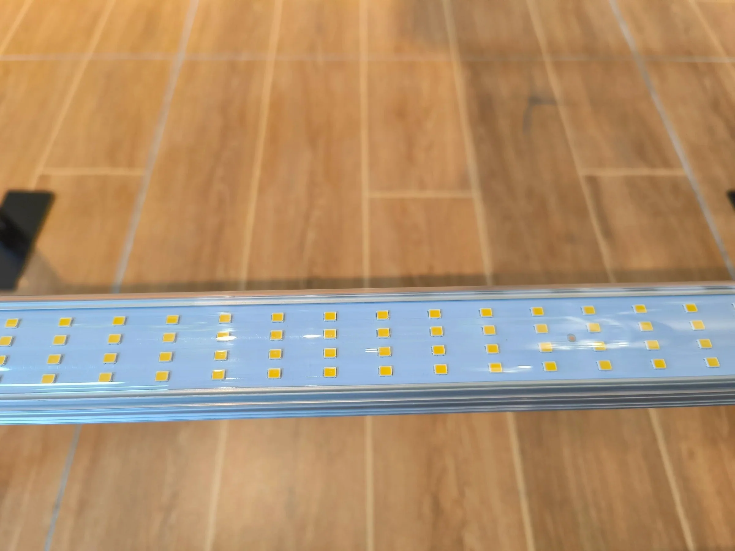 Mammoth Lighting Clone and Inter-canopy LED grow light bar (2 bars per box), 50w each - Image 9