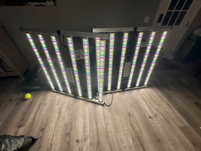 Mammoth Lighting Nova Sun Series 8 Bar 950W LED Grow Light - Image 7