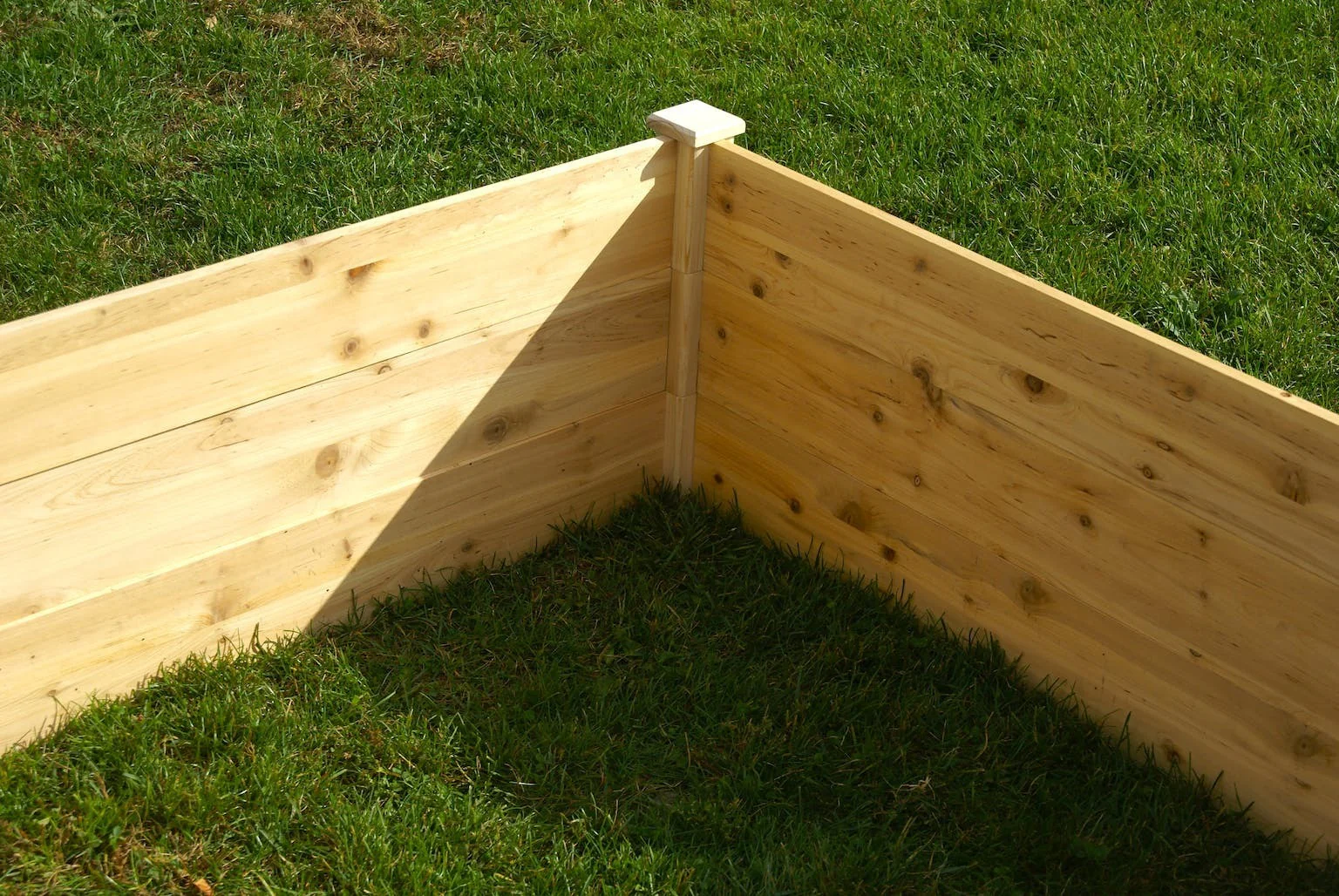 Riverstone Raised Garden Bed (4ft x 8ft x 17.5in) - Image 4